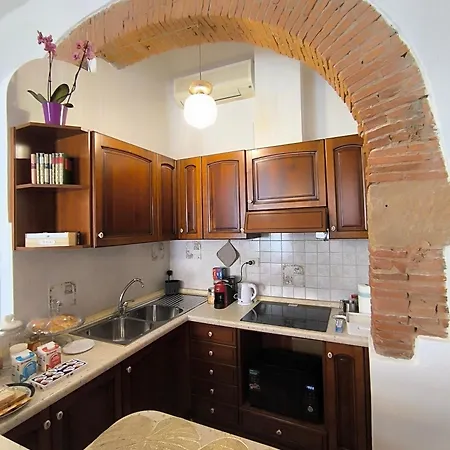 Apartament Via Pellettier 12 Livorno